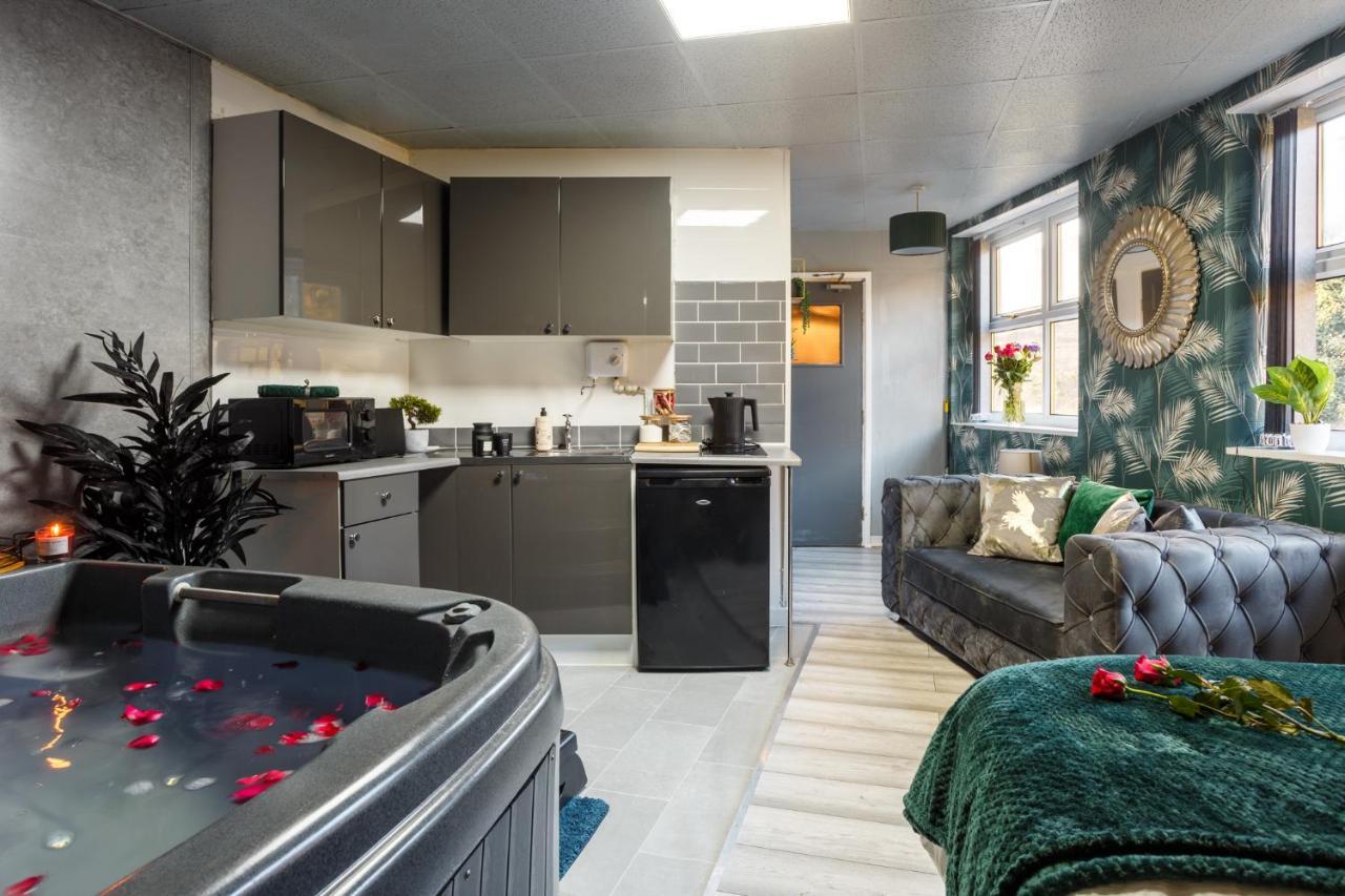 שפילד Riverside Studio With Jacuzzi! מראה חיצוני תמונה