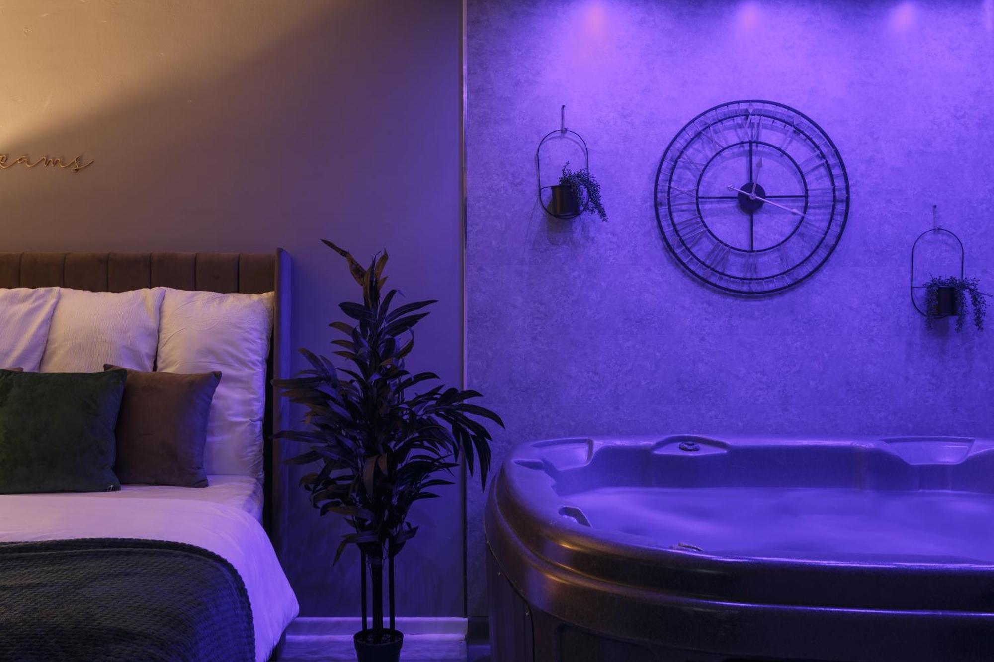 שפילד Riverside Studio With Jacuzzi! מראה חיצוני תמונה